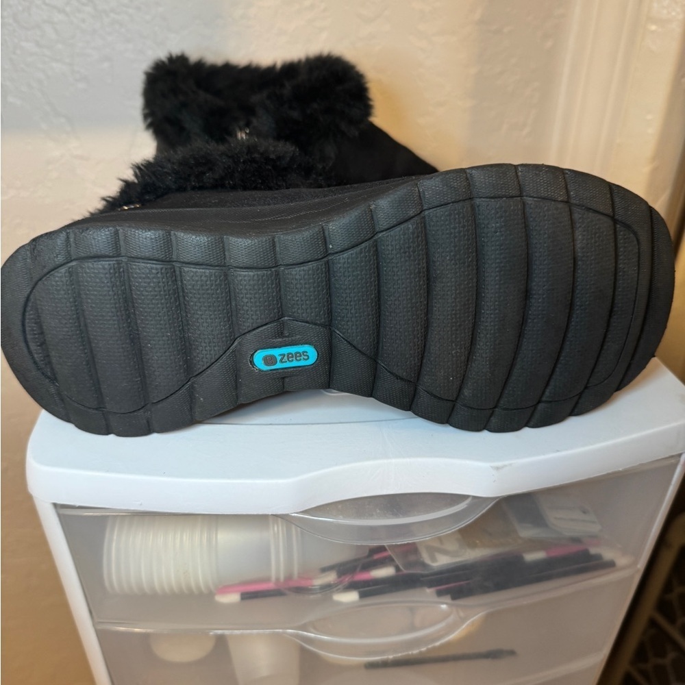 BZees Golden Go fee trimmed comfortable walking boots - Picture 3 of 9
